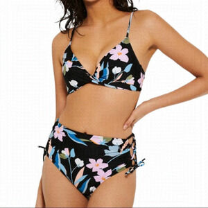 Hula Honey Flourishing Floral Twisted Bikini Top
